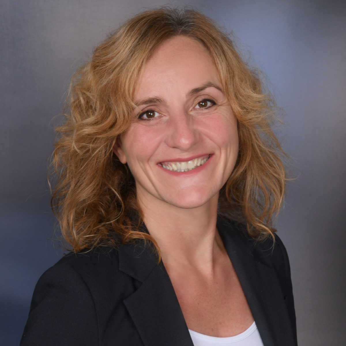 Portrait von Dr. phil. Martina Holdreich
